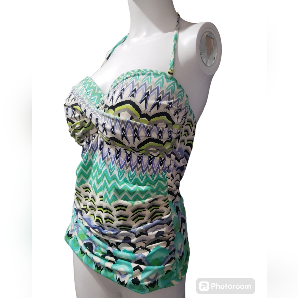 La Blanca Women's Only Top Swimsuit Sea Waves Multicolor Beautiful Size 12